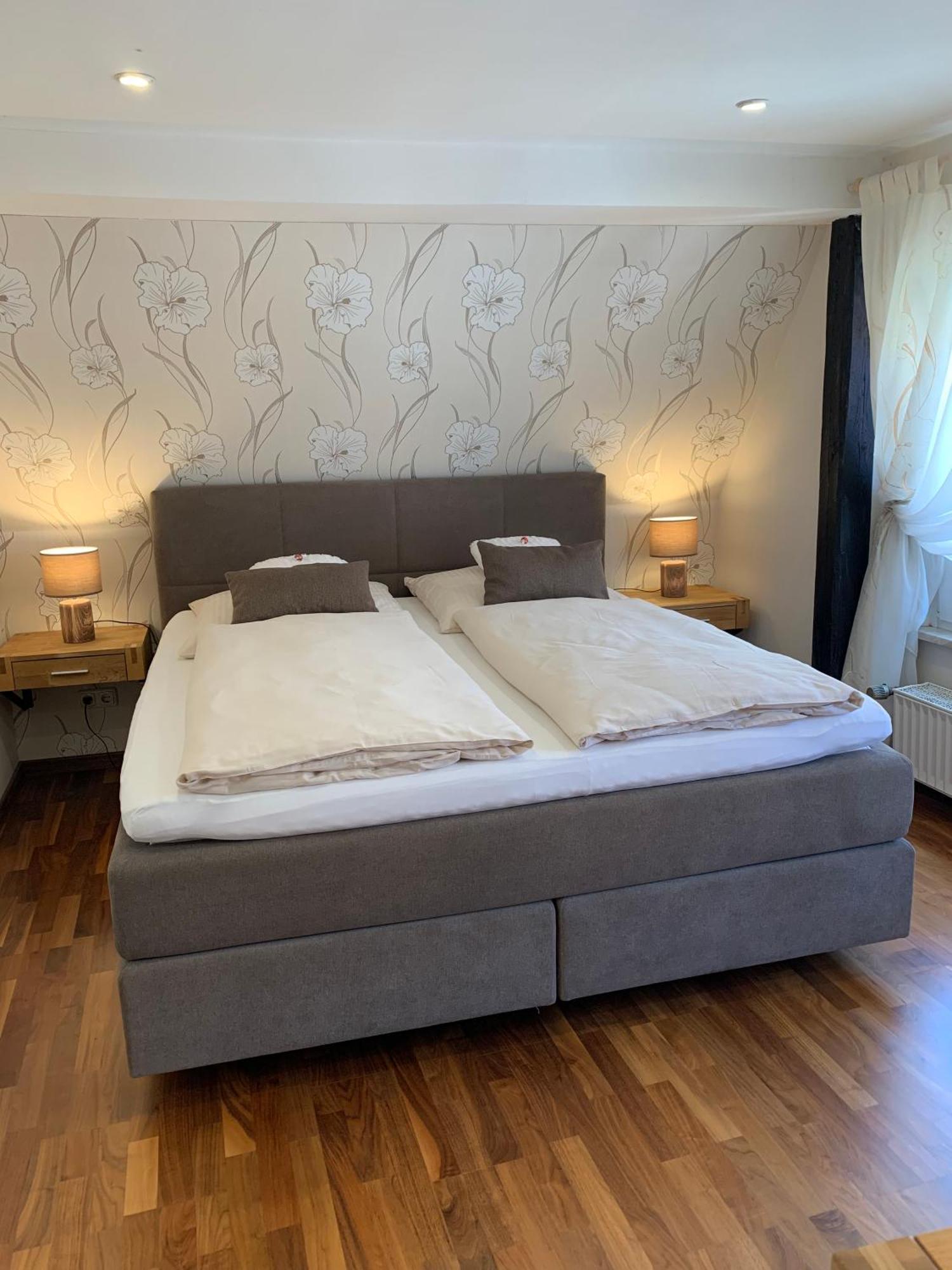 Ferienwohnung Janus Altstadt-Hameln Haus 1 Inklusive Parkplatz Mit Und Ohne Balkon Hamelin Luaran gambar
